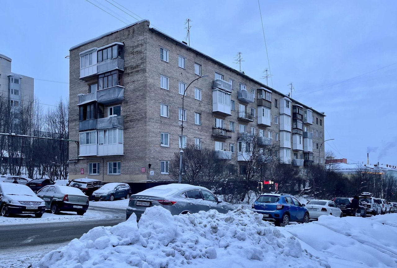 Murmansk, Улица Софьи Перовской, 37