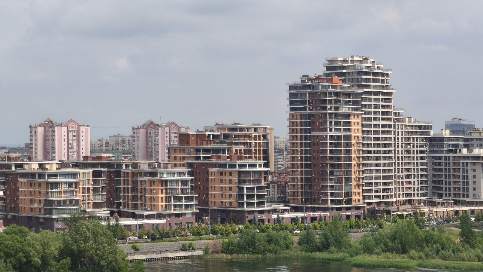 Казань, Меридианная улица, 4; Улица Мусина, 1. Казань — Панорамы