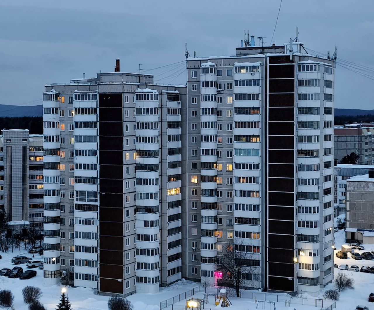 Лесной, Улица Ленина, 108; Улица Ленина, 108А