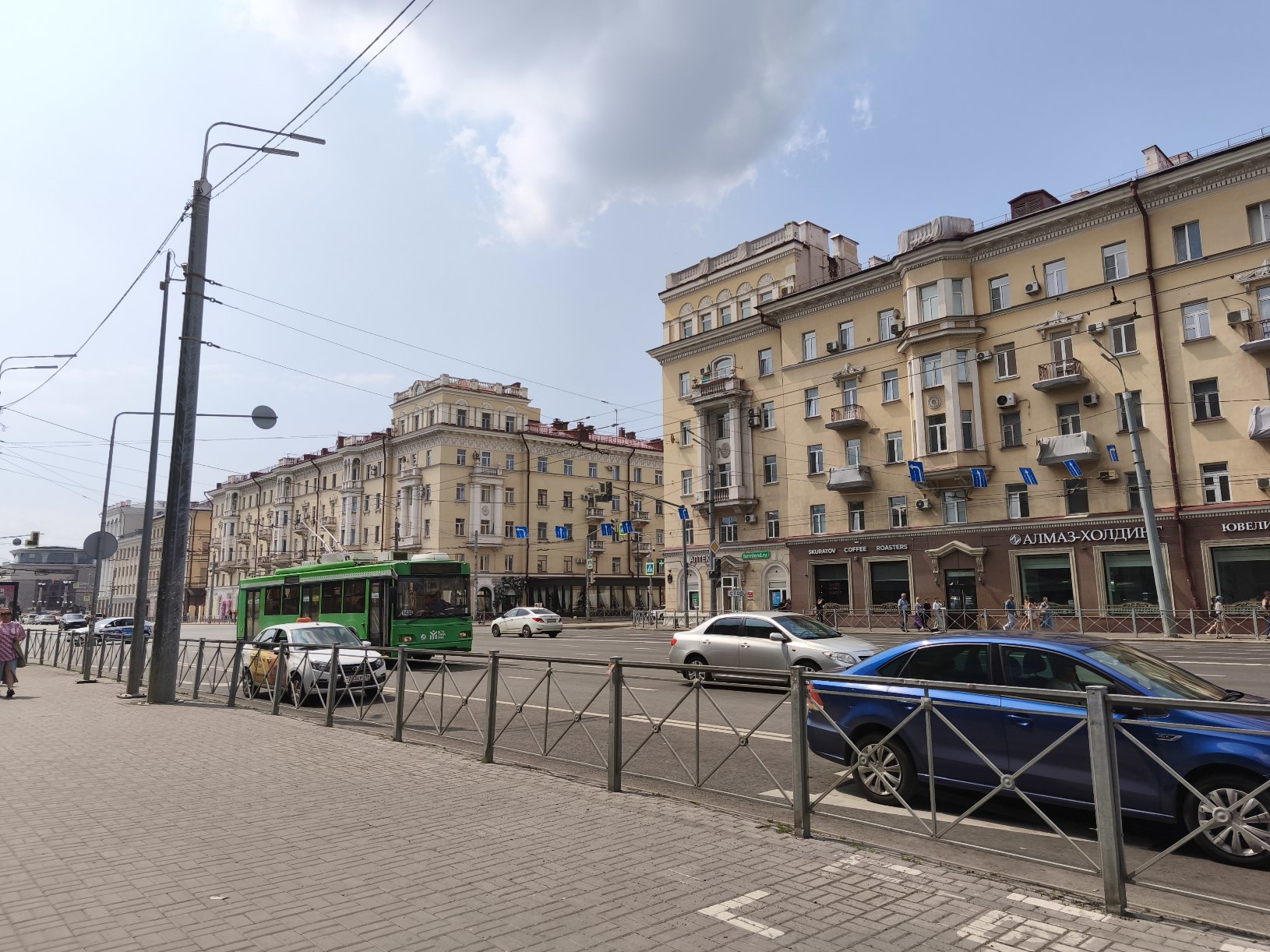 Казань, Улица Пушкина, 3; Улица Пушкина, 5 / Улица Островского, 43