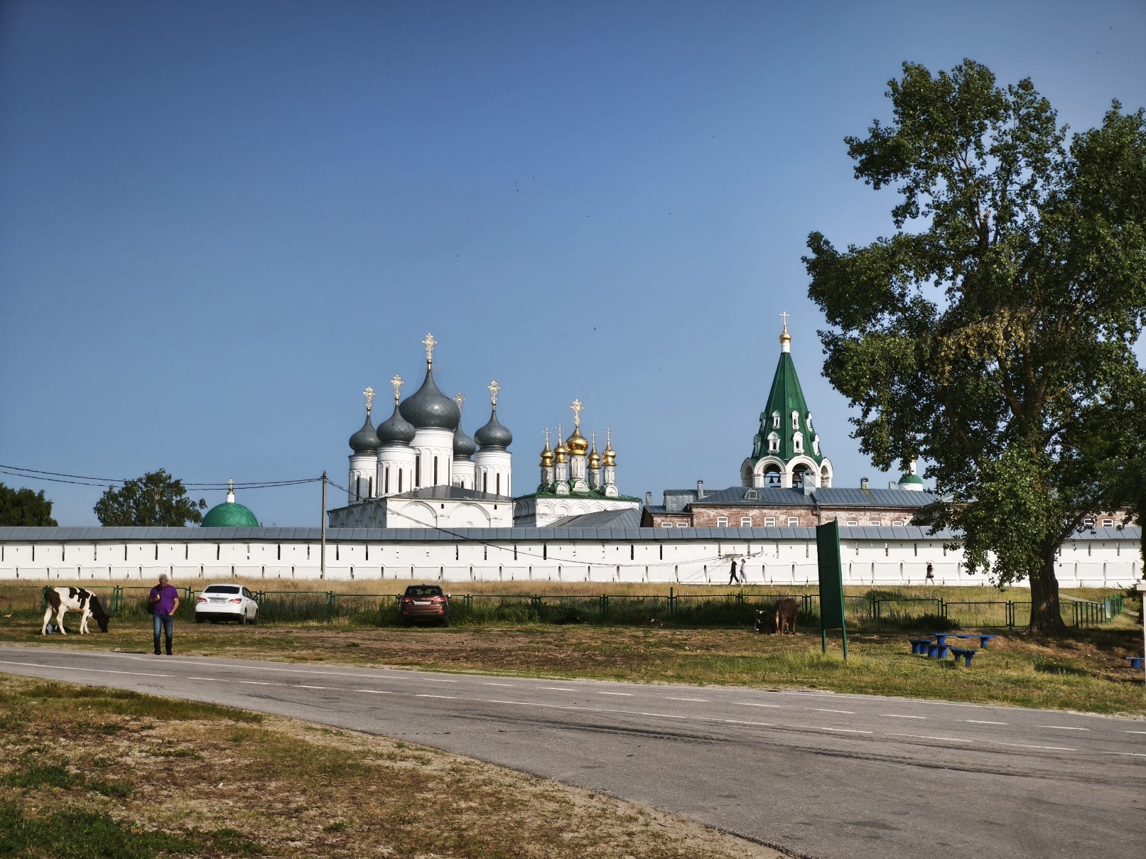 Лысковский район, прочие н.п., пос. Макарьево, улица Набережная, 1 (церковь Макария); пос. Макарьево, улица Набережная, 1 (Троицкий собор); пос. Макарьево, улица Набережная, 1 (трапезная); пос. Макарьево, улица Набережная, 1 (колокольня)