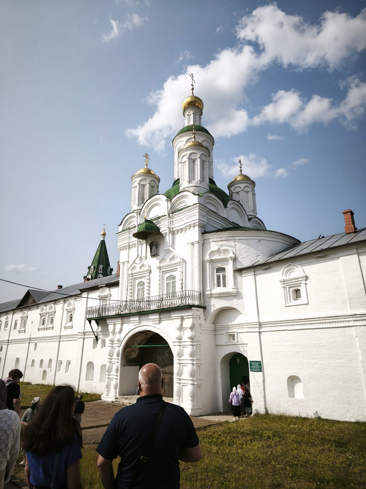 Лысковский район, прочие н.п., пос. Макарьево, улица Набережная, 1 (Святые ворота)