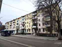 Астрахань, Улица Ленина, 19 / Коммунистическая улица, 1; Астрахань, Коммунистическая улица, 3А