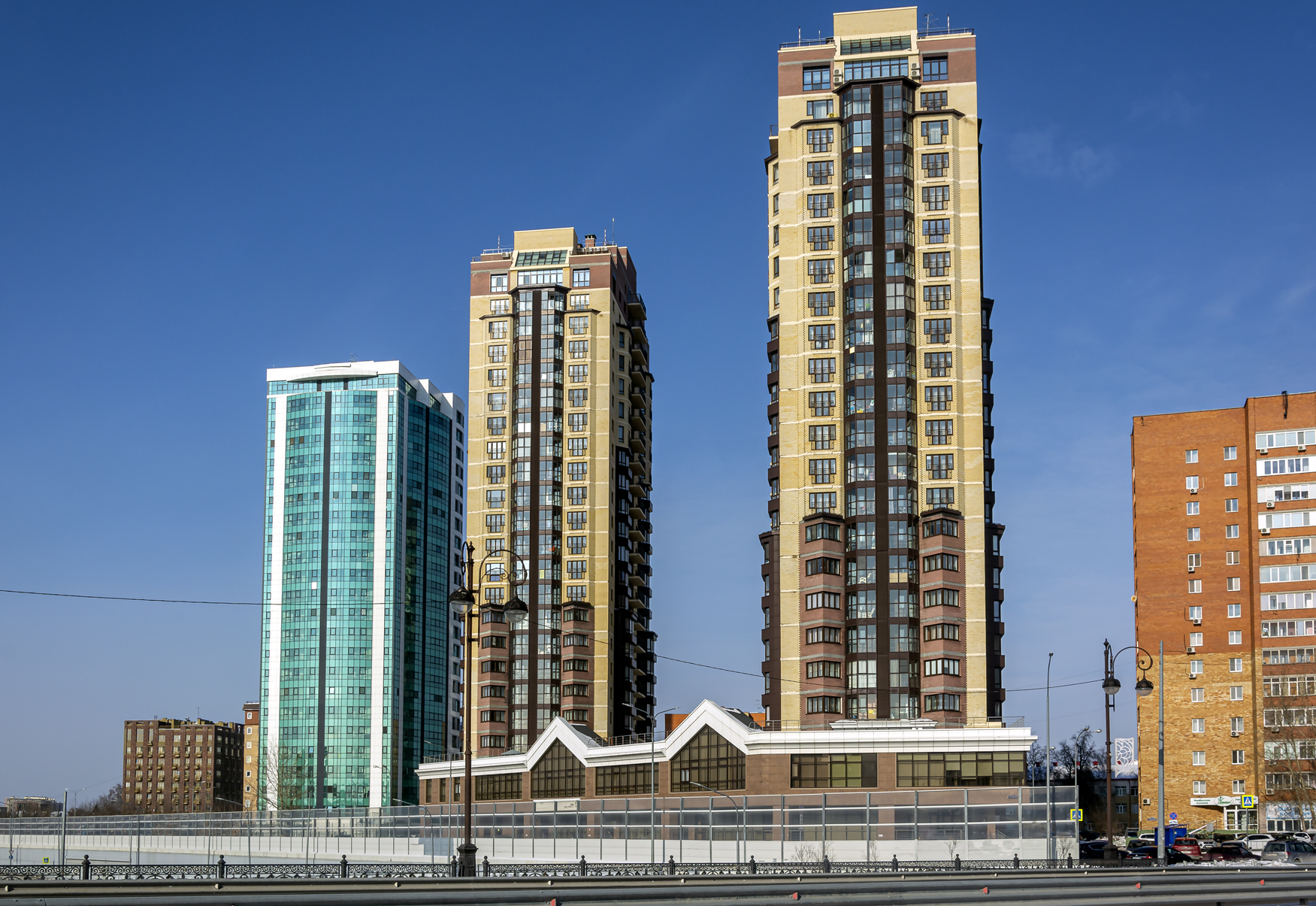 Тюмень, Орловская улица, 58; Первомайская улица, 50/1; Первомайская улица, 50