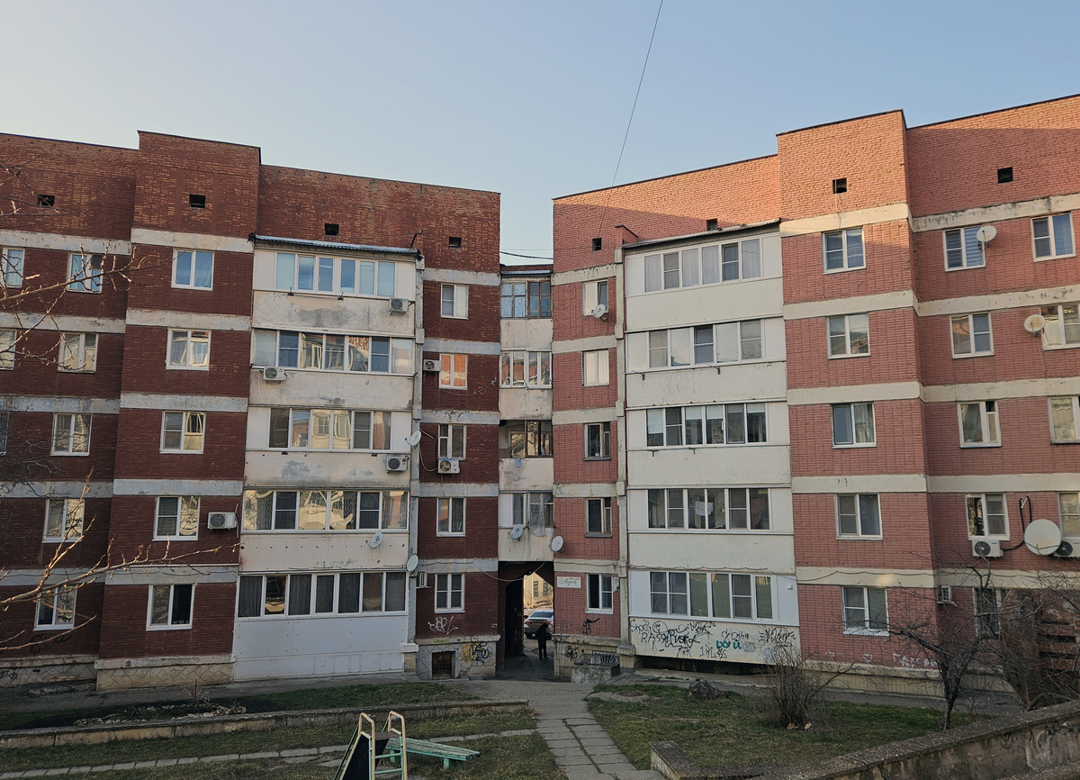 Lermontov, Улица Шумакова, 1