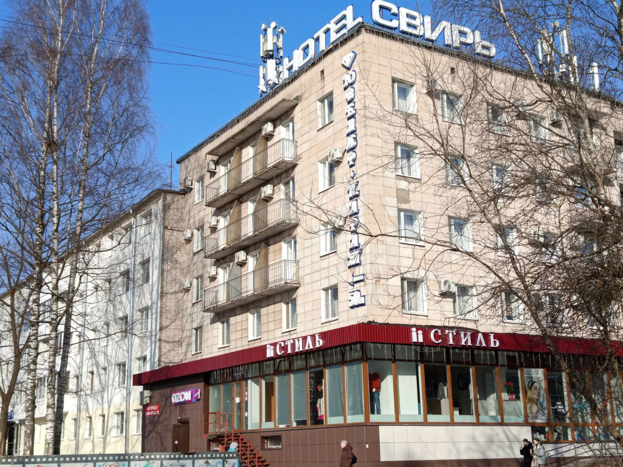 Тихвин, 4-й микрорайон, 32; 4-й микрорайон, 31