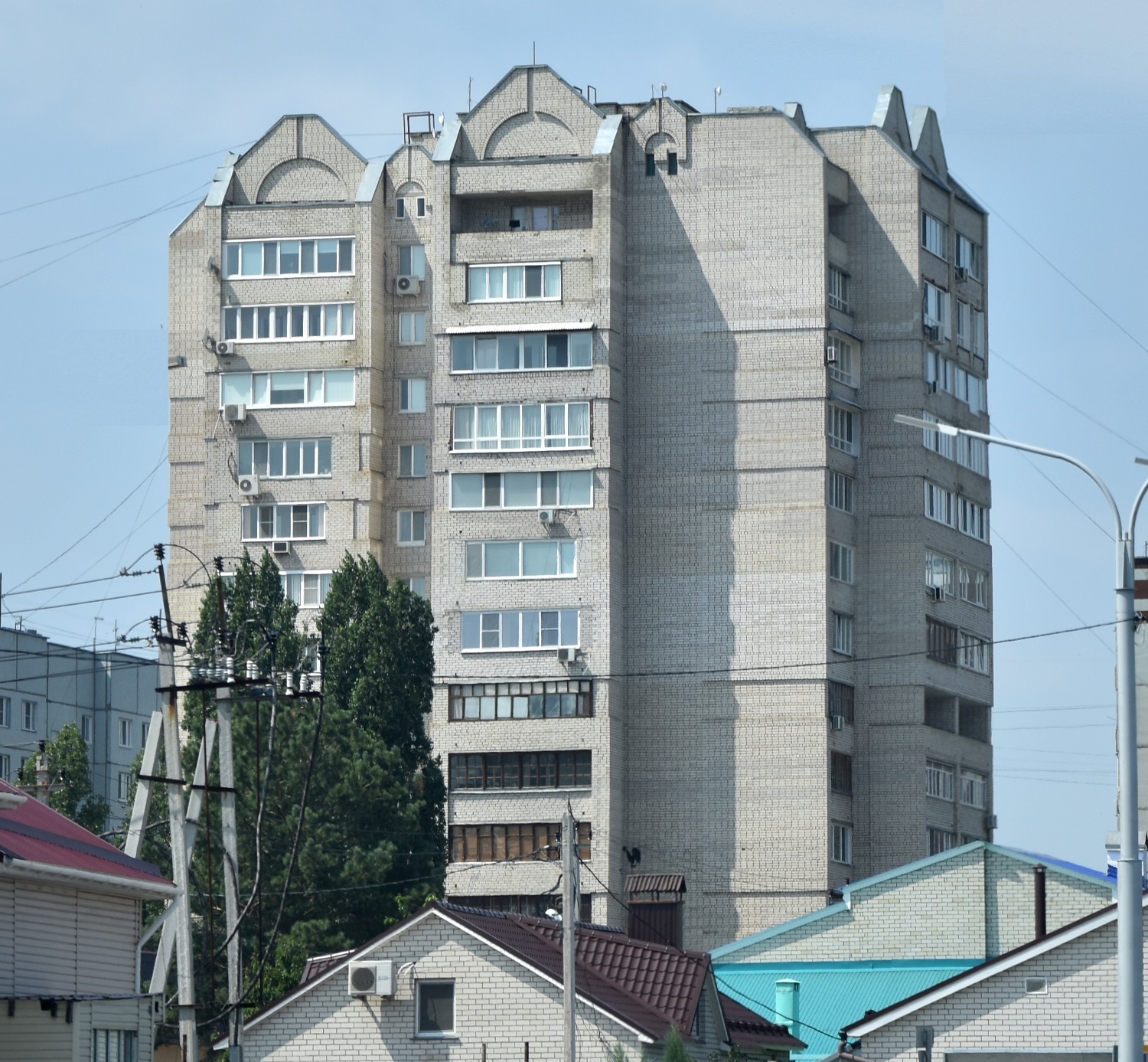 Балаково, Улица Братьев Захаровых, 154