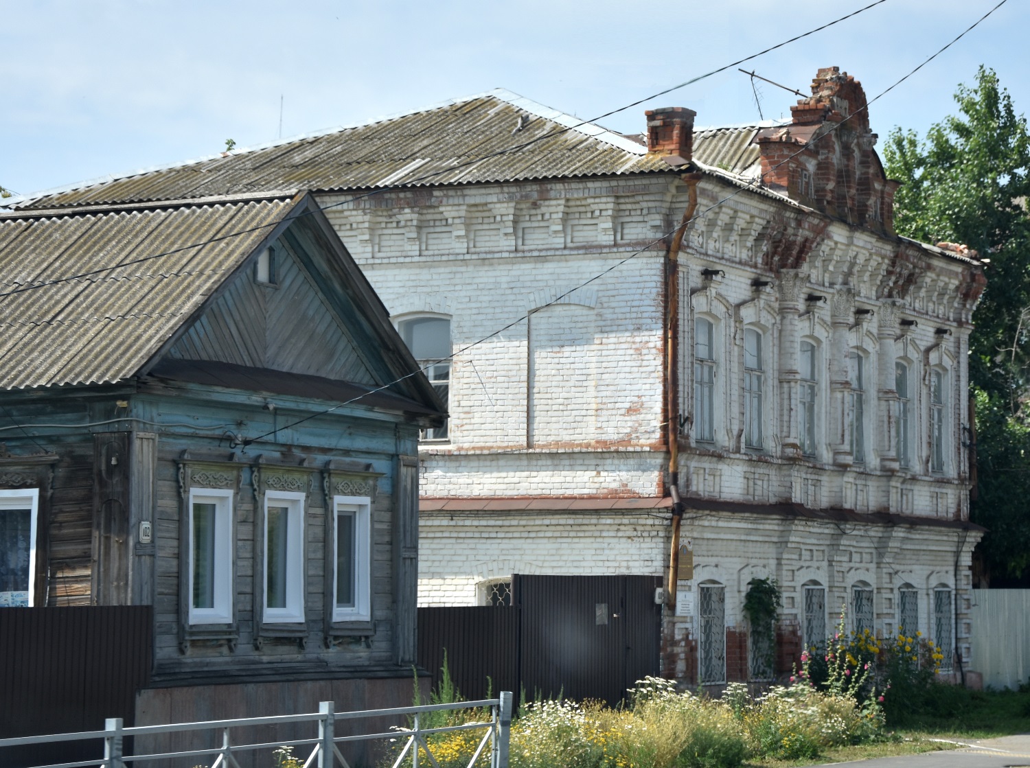 Балаково, Улица Братьев Захаровых, 100