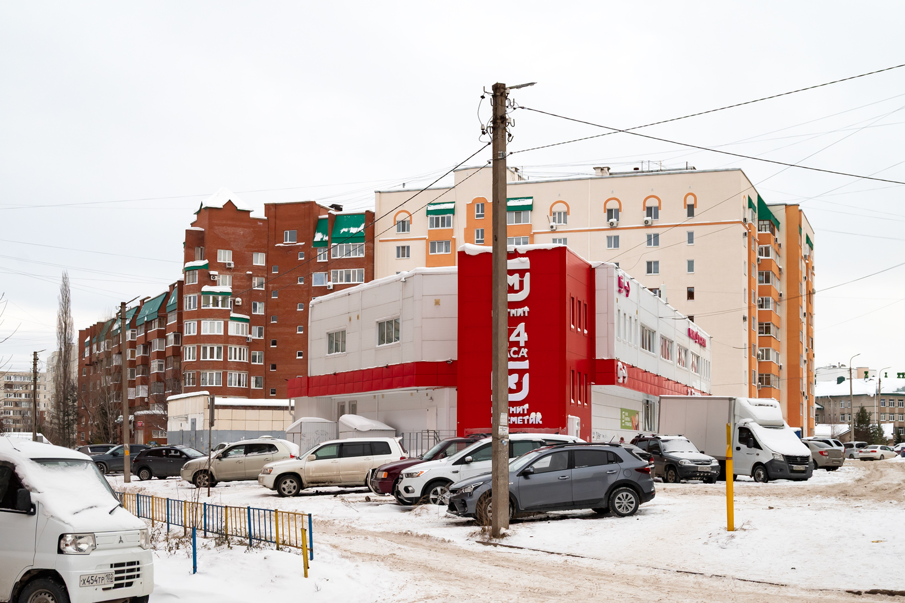 Уфа, Улица Юрия Гагарина, 12/3; Улица Юрия Гагарина, 10/4