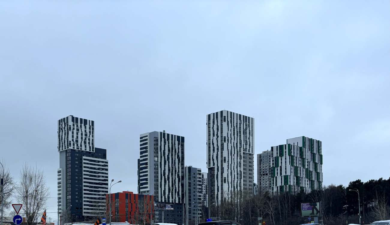 Yekaterinburg, Улица Владимира Высоцкого, 7А; Улица Владимира Высоцкого, 5