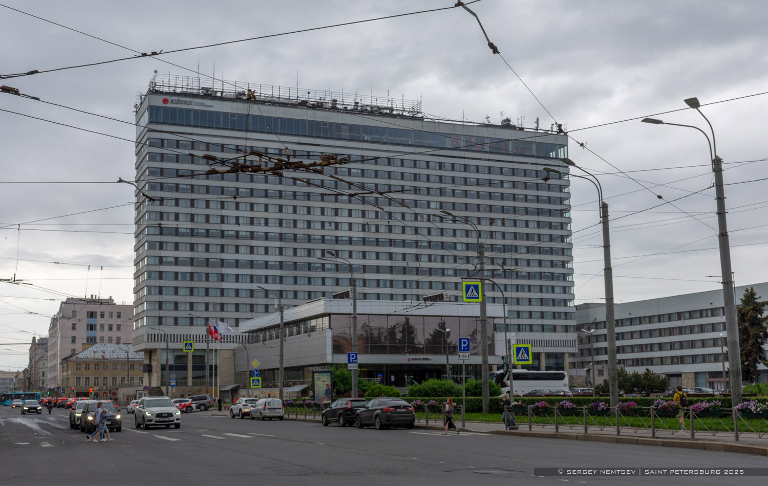 Peterburi, Лермонтовский проспект, 43 / Набережная реки Фонтанки, 140