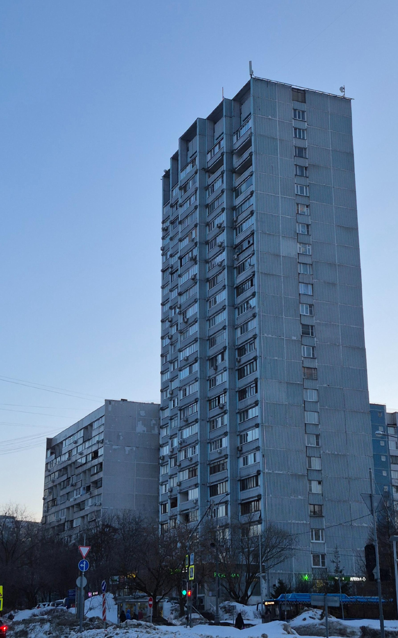 Москва, Строгинский бульвар, 30