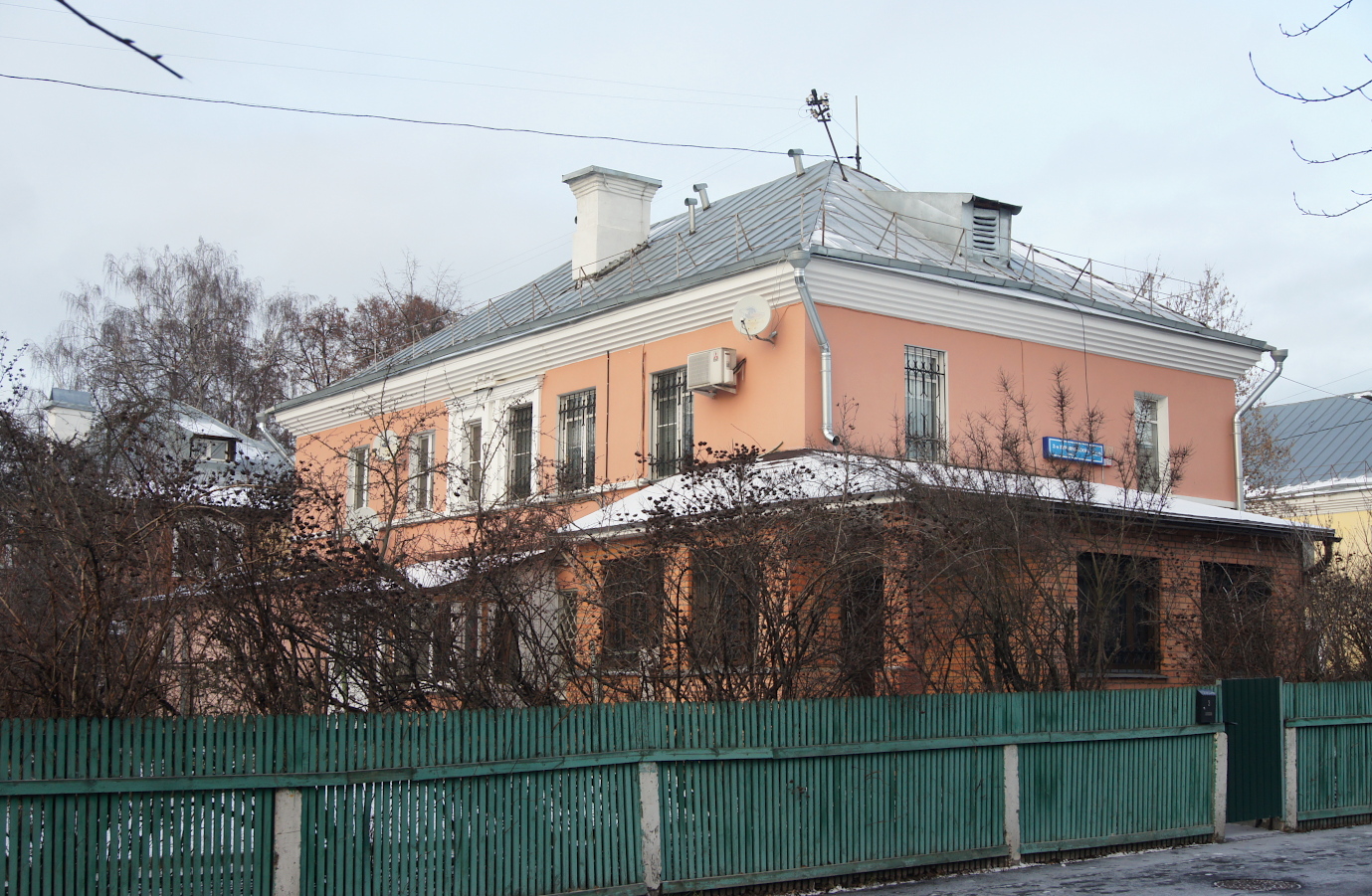 Москва, 1-й Курьяновский проезд, 3 / 2-я Курьяновская улица, 12