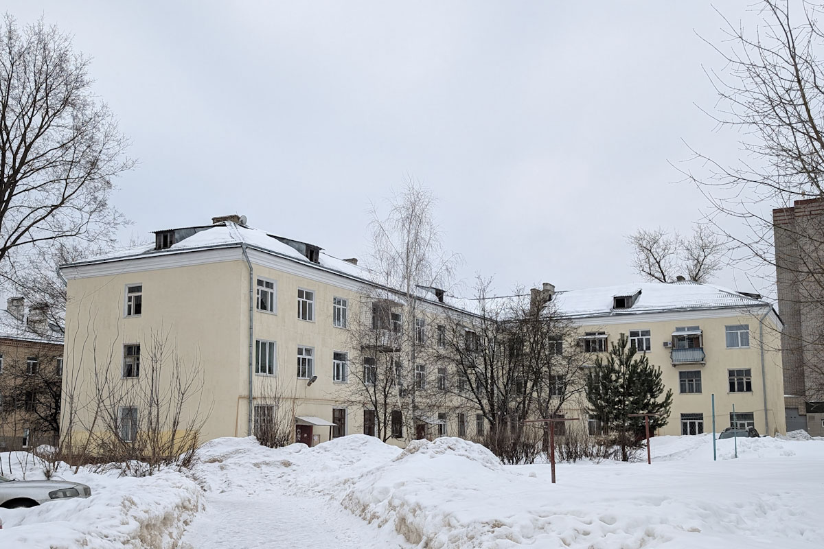 Подольск, Улица Циолковского, 18 / Бородинская улица, 9