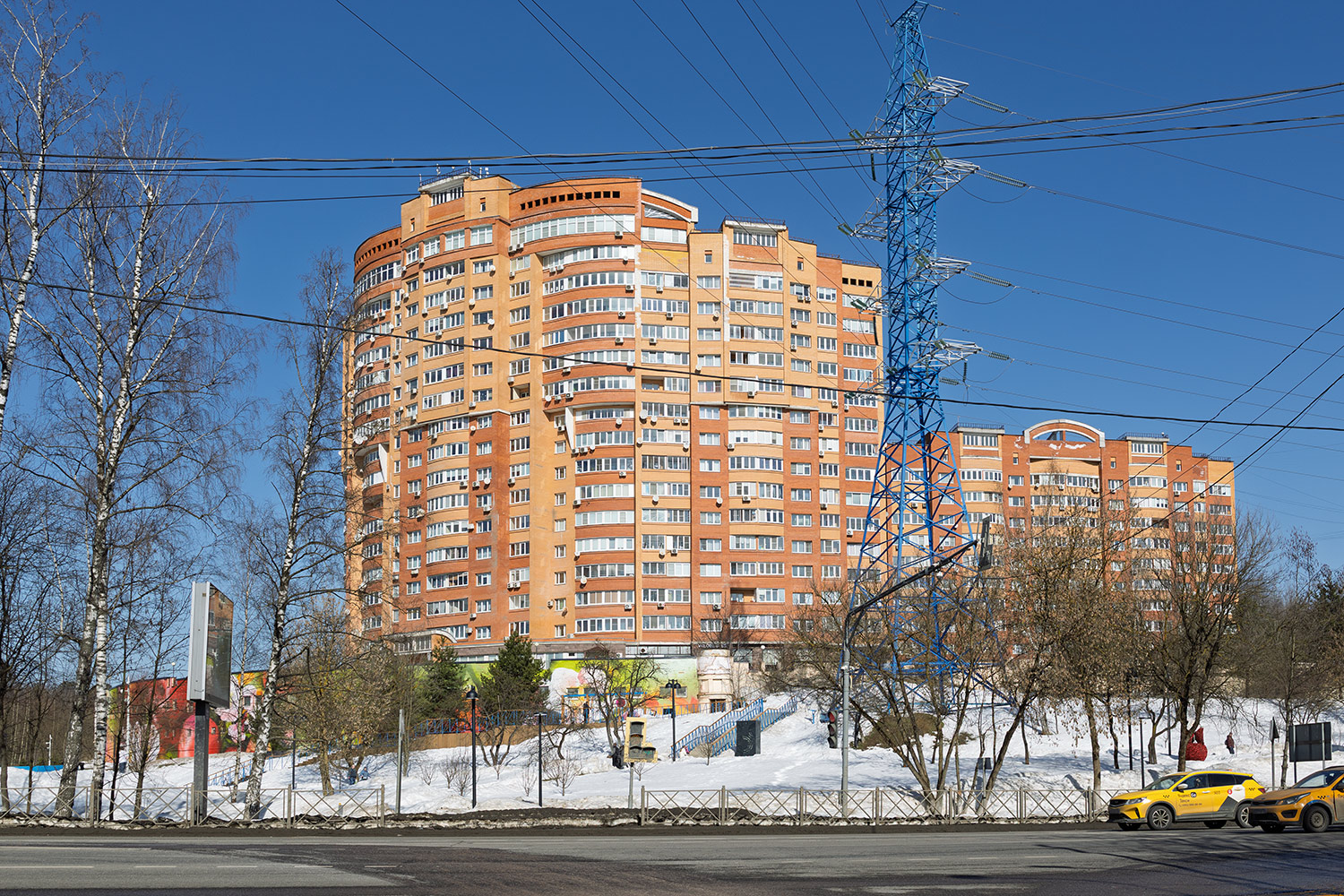 Красногорск, Школьная улица, 9