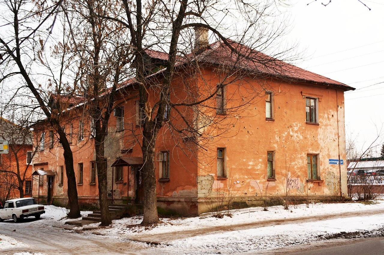 Пермь, Улица Космонавта Беляева, 28 / Улица Качалова, 47