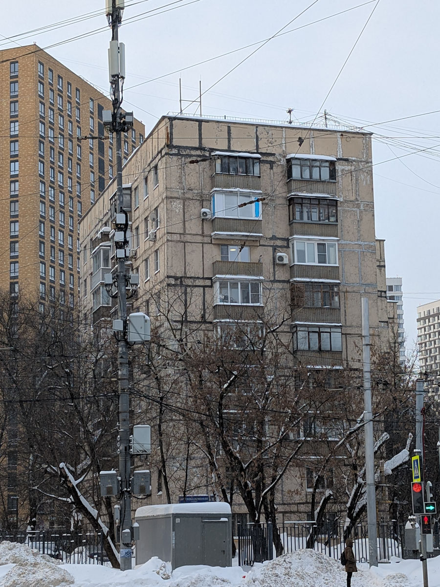 Москва, Красноказарменная улица, 16Б
