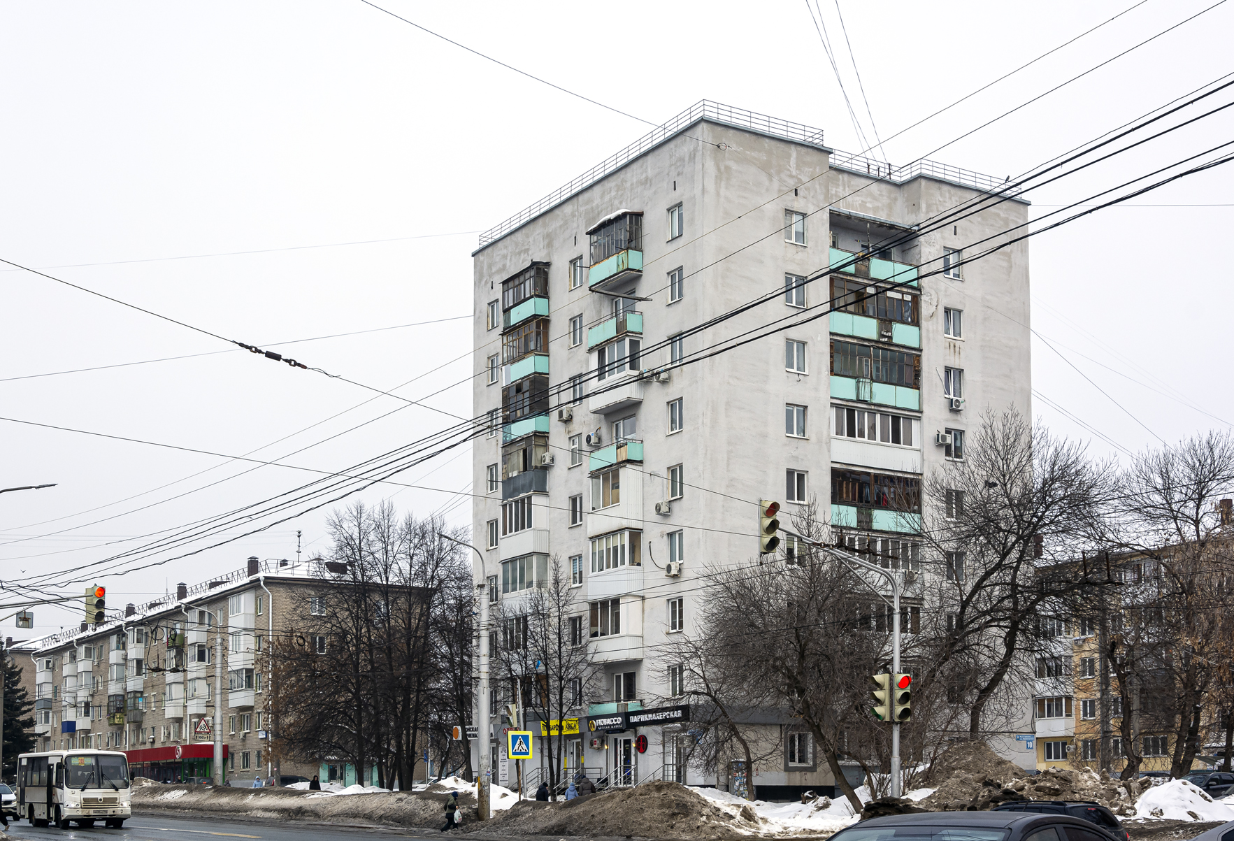 Уфа, Улица Машиностроителей, 12; Улица Машиностроителей, 10 / Черниковская улица, 53