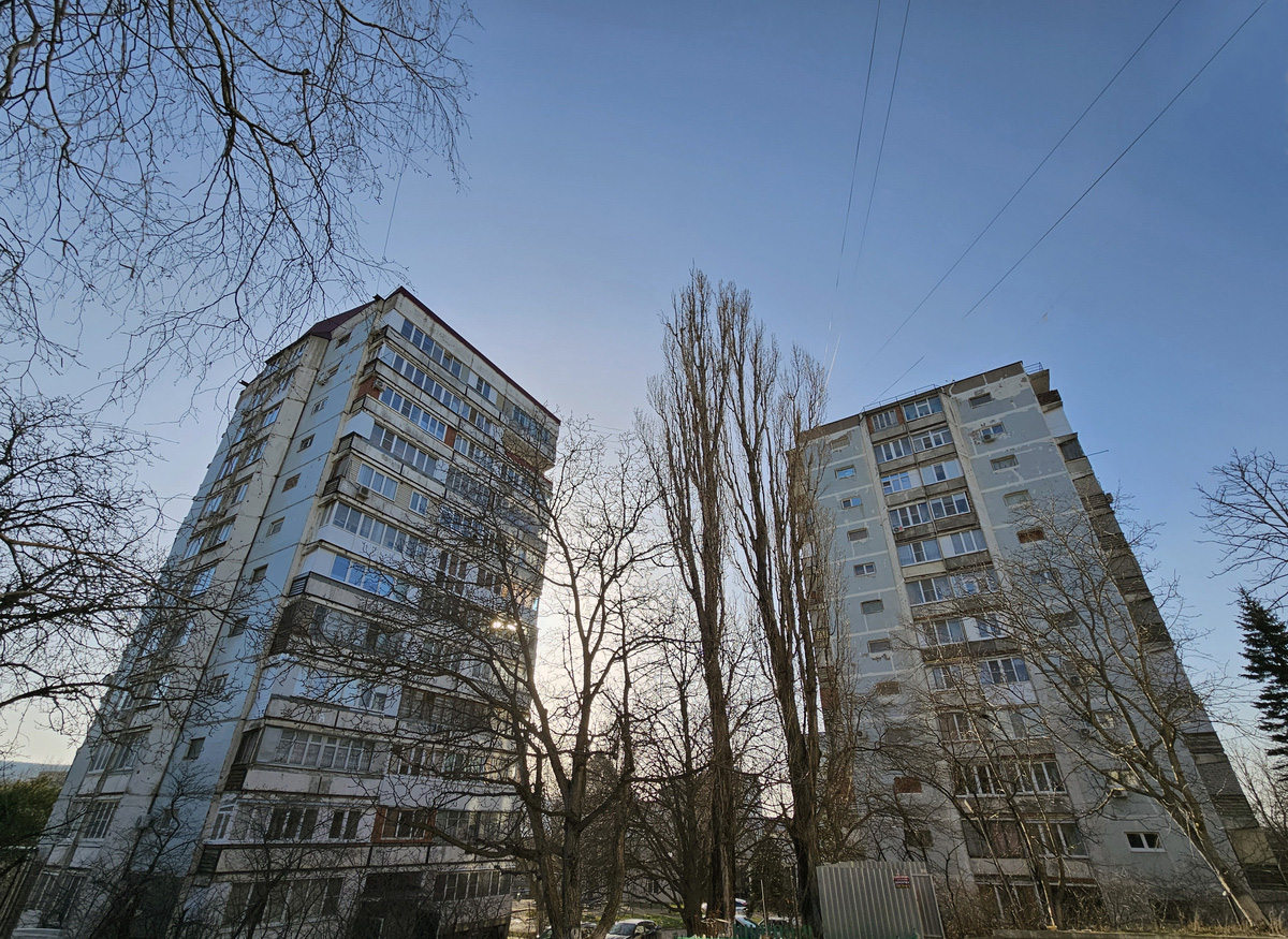 Железноводск, Улица Космонавтов, 29; Октябрьская улица, 25