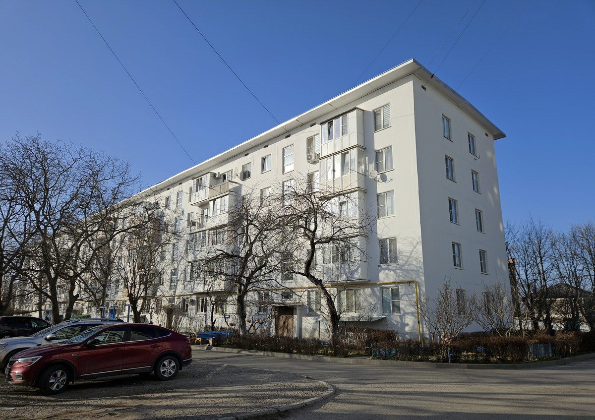 Железноводск, Октябрьская улица, 3