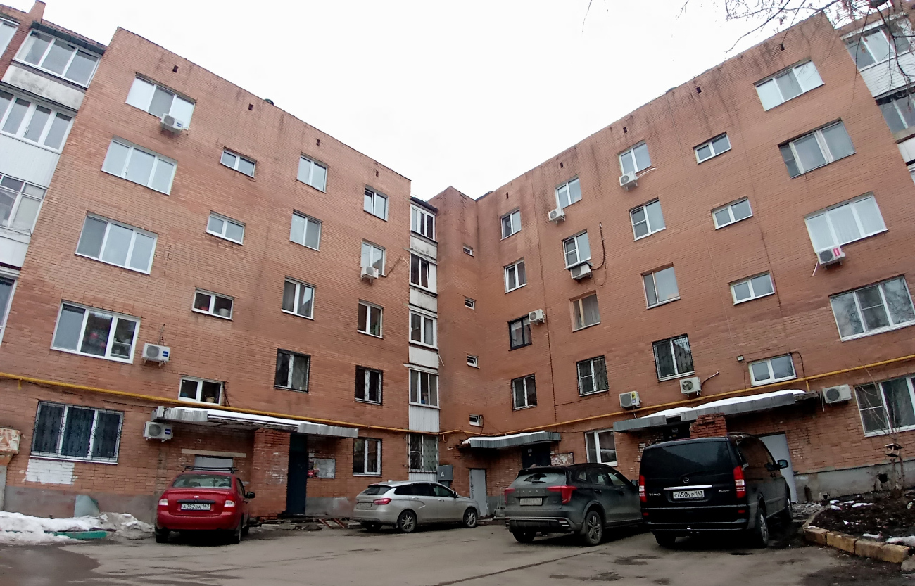 Самара, Улица Водников, 44 / Комсомольская улица, 6