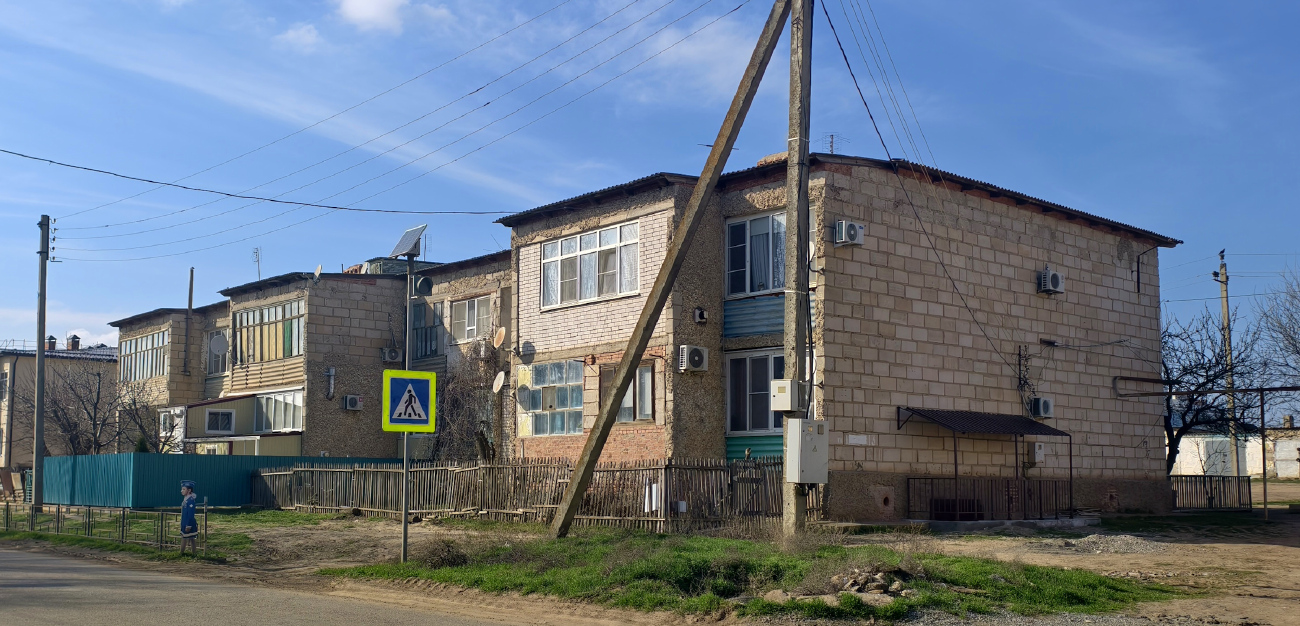Liman, Улица Кирова, 13