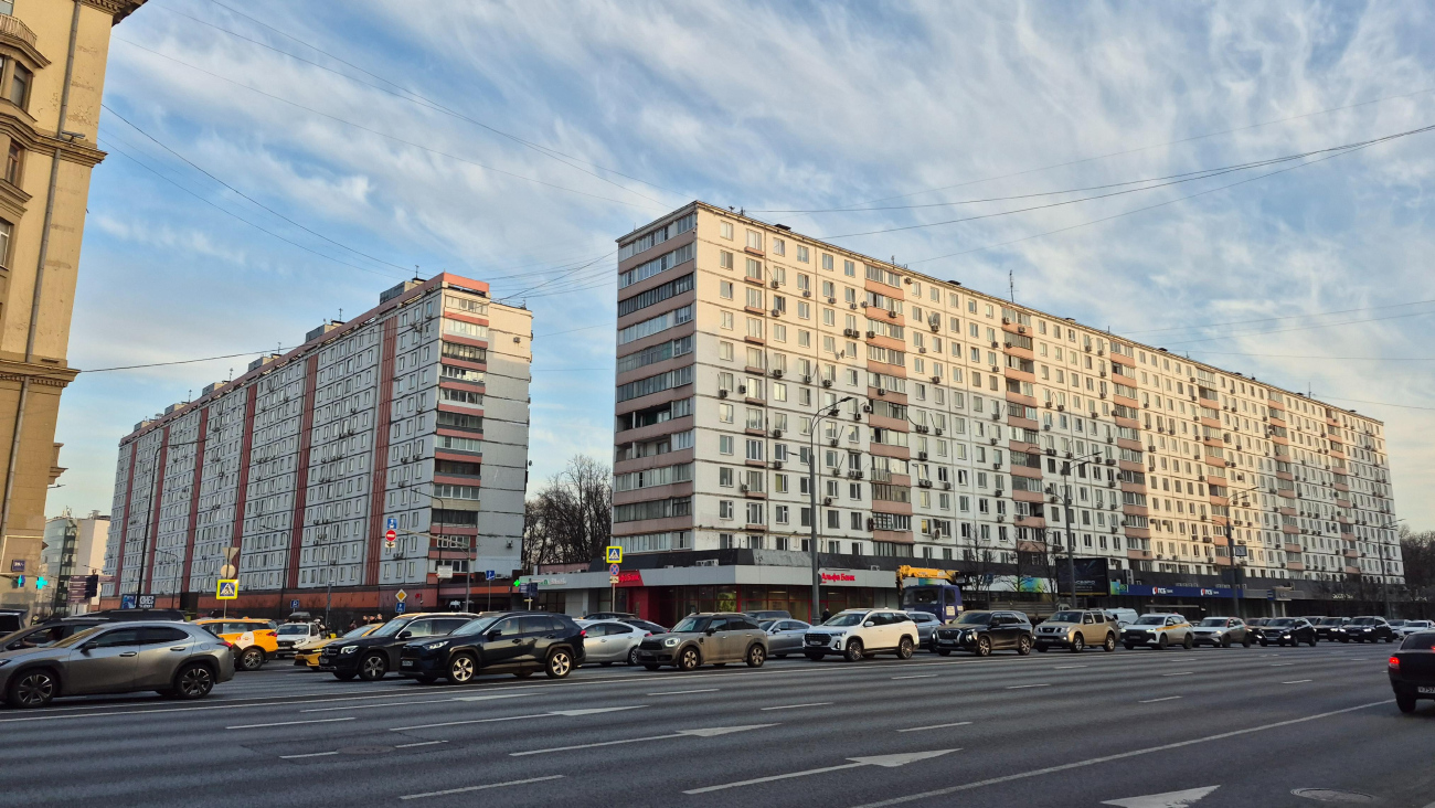 Масква, Верхняя Сыромятническая улица, 2; Улица Земляной Вал, 41 стр. 1