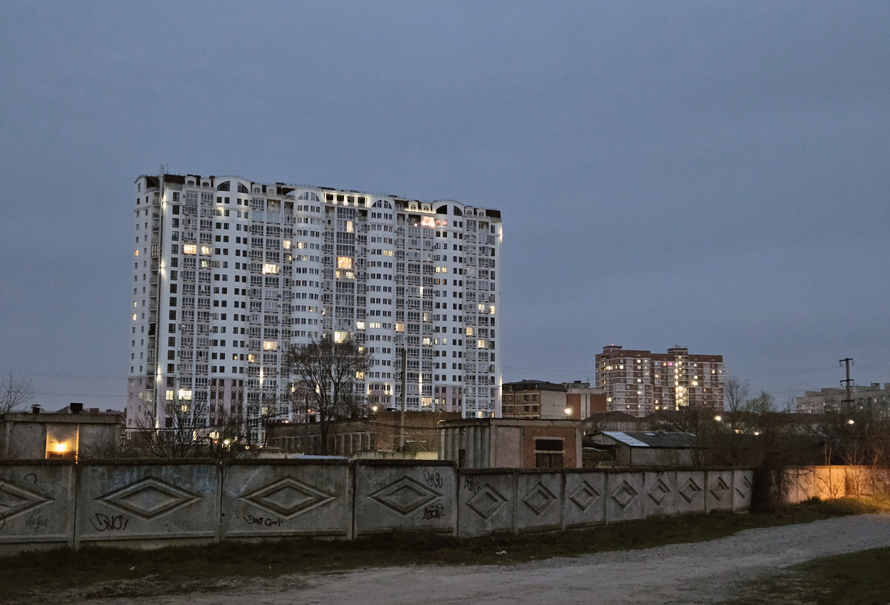 Краснодар, Черниговская улица, 1