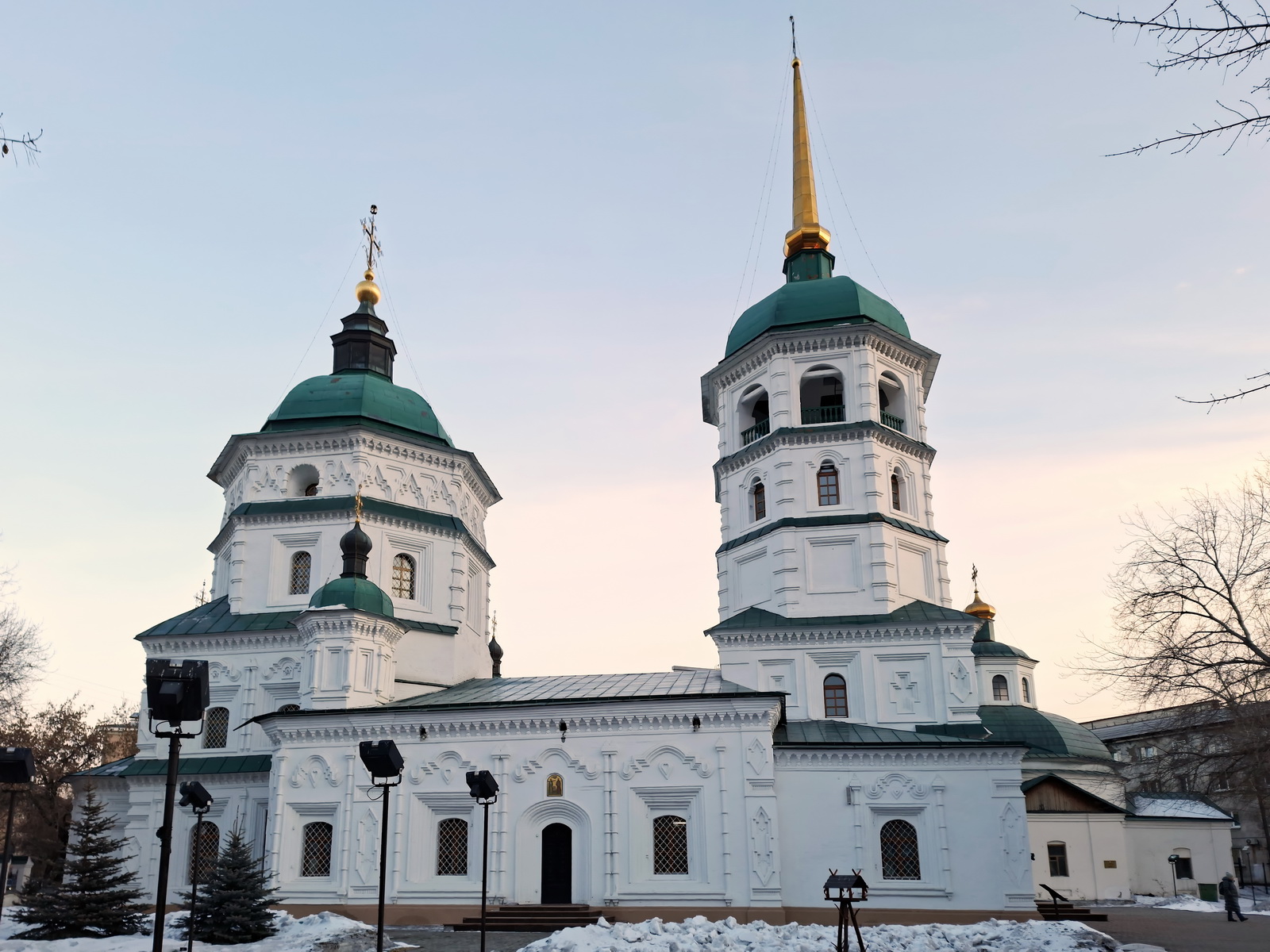Иркутск, улица 5-й Армии, 8