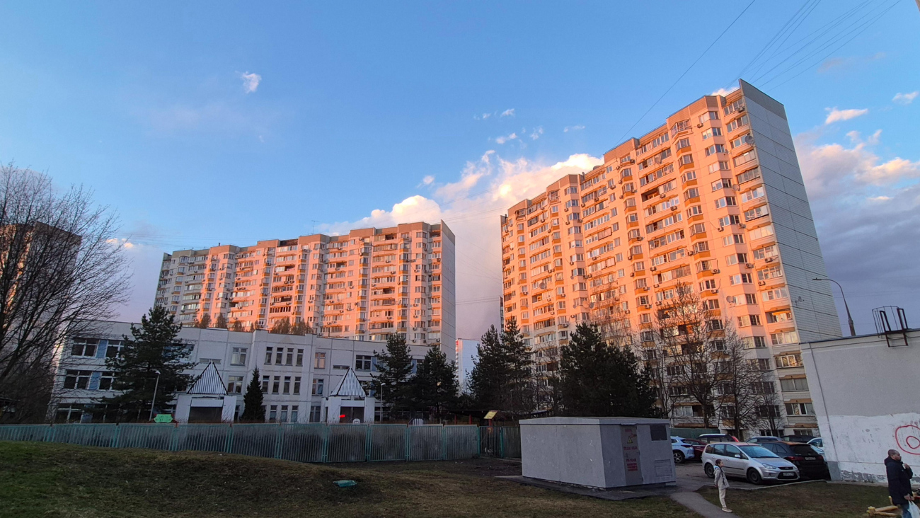 Moskau, Улица Барышиха, 15; Улица Барышиха, 13