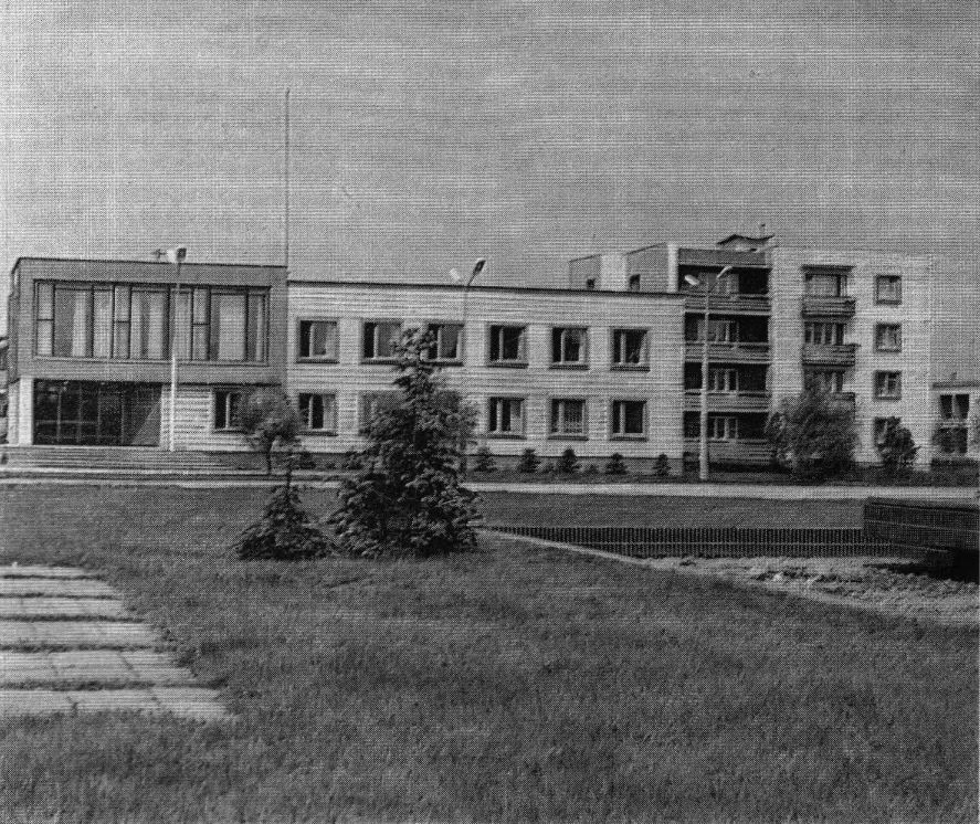 Вертелишки, Улица Мельниченко, 1; Юбилейная улица, 1