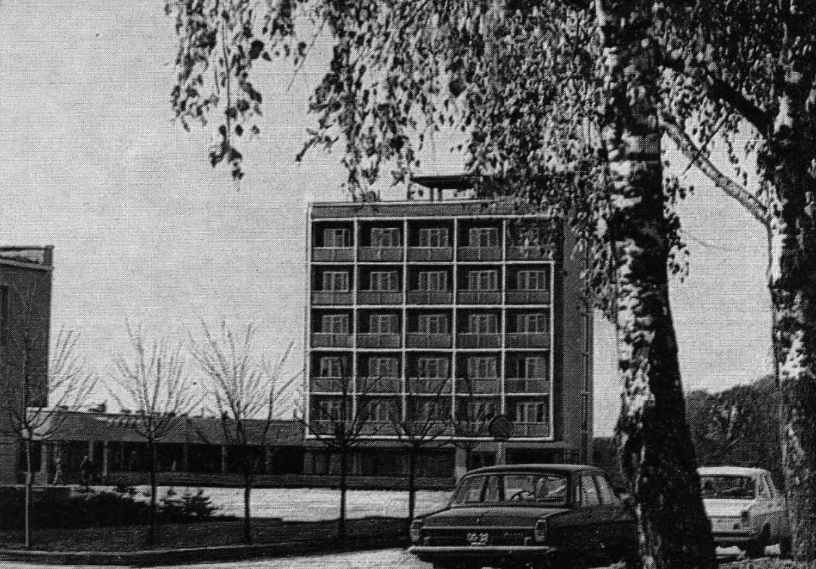 Ленино, Улица Ленина, 6