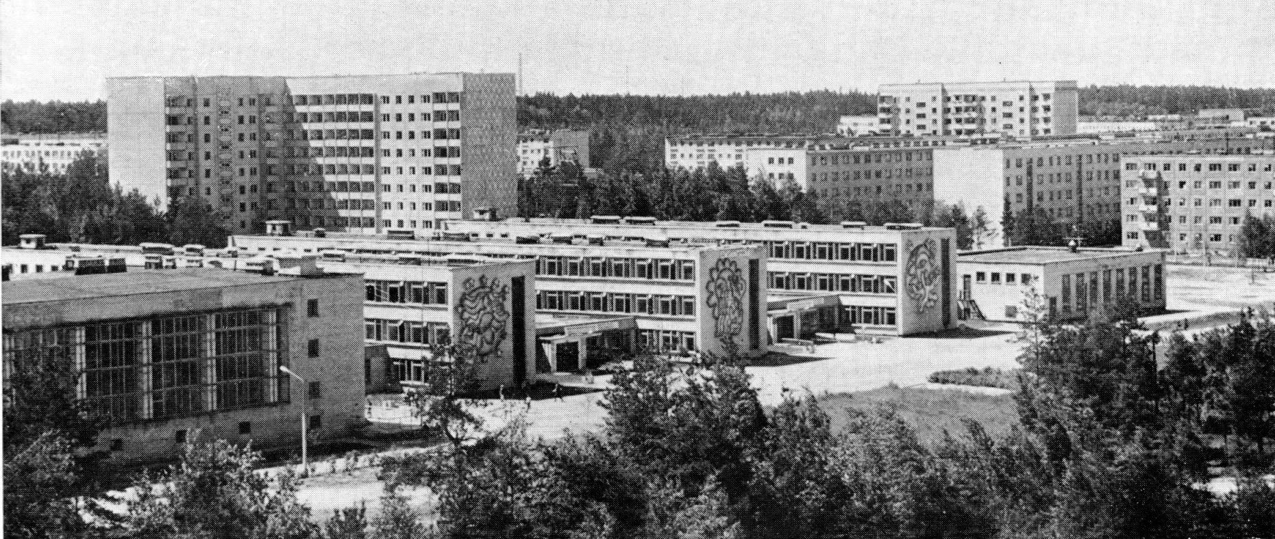Novopolotsk, Молодёжная улица, 130; Молодёжная улица, 128; Молодёжная улица, 126; Молодёжная улица, 122; Молодёжная улица, 118