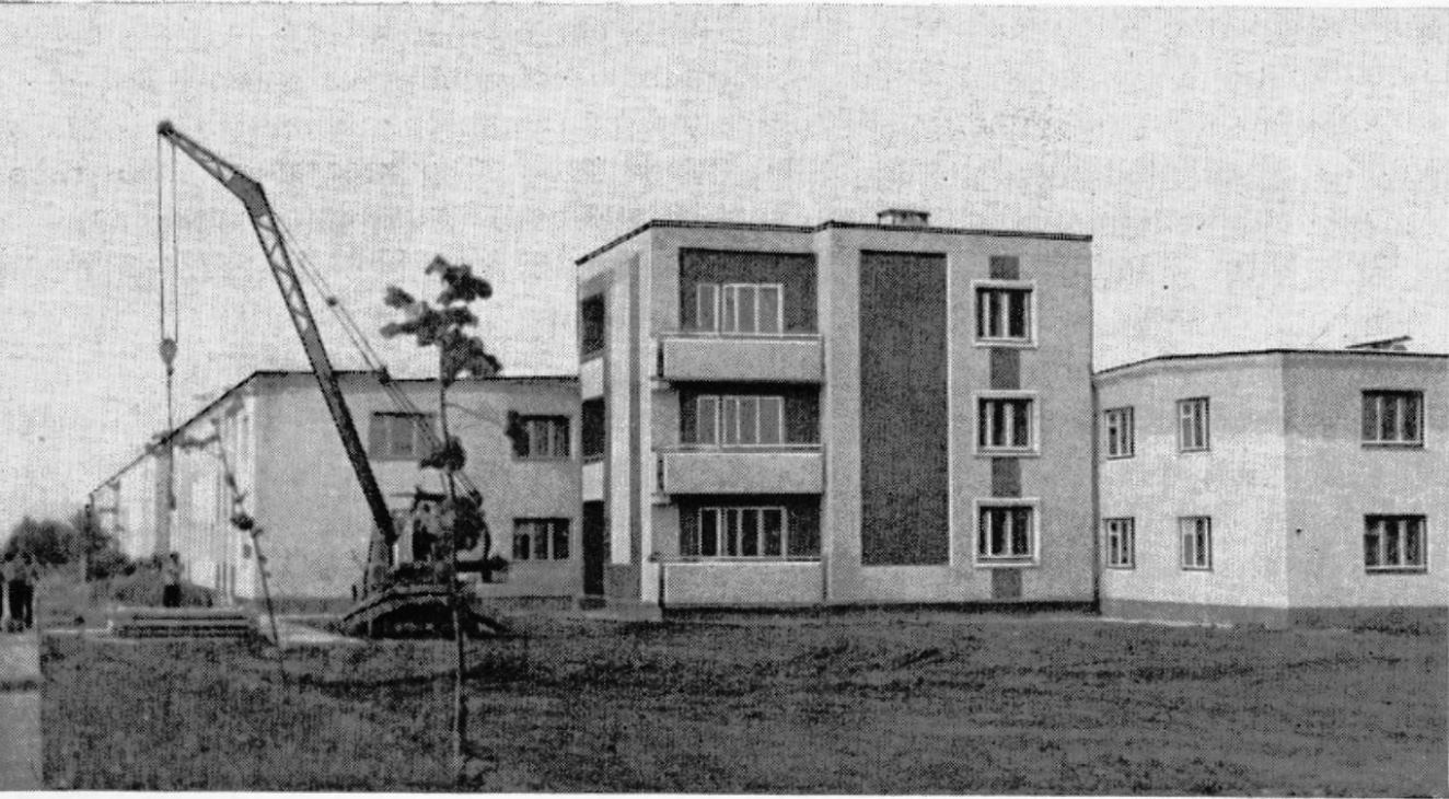 Октябрьская, Центральная улица, 9; Центральная улица, 11; Молодёжная улица, 7