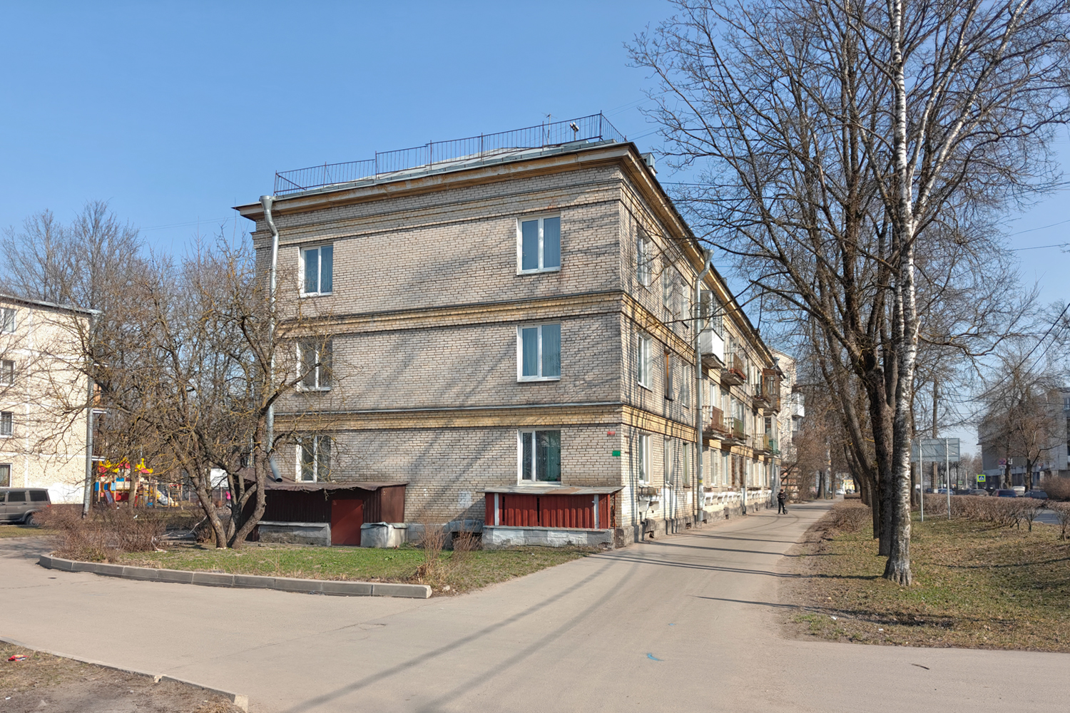 Красное Село, Улица Юных Пионеров, 8