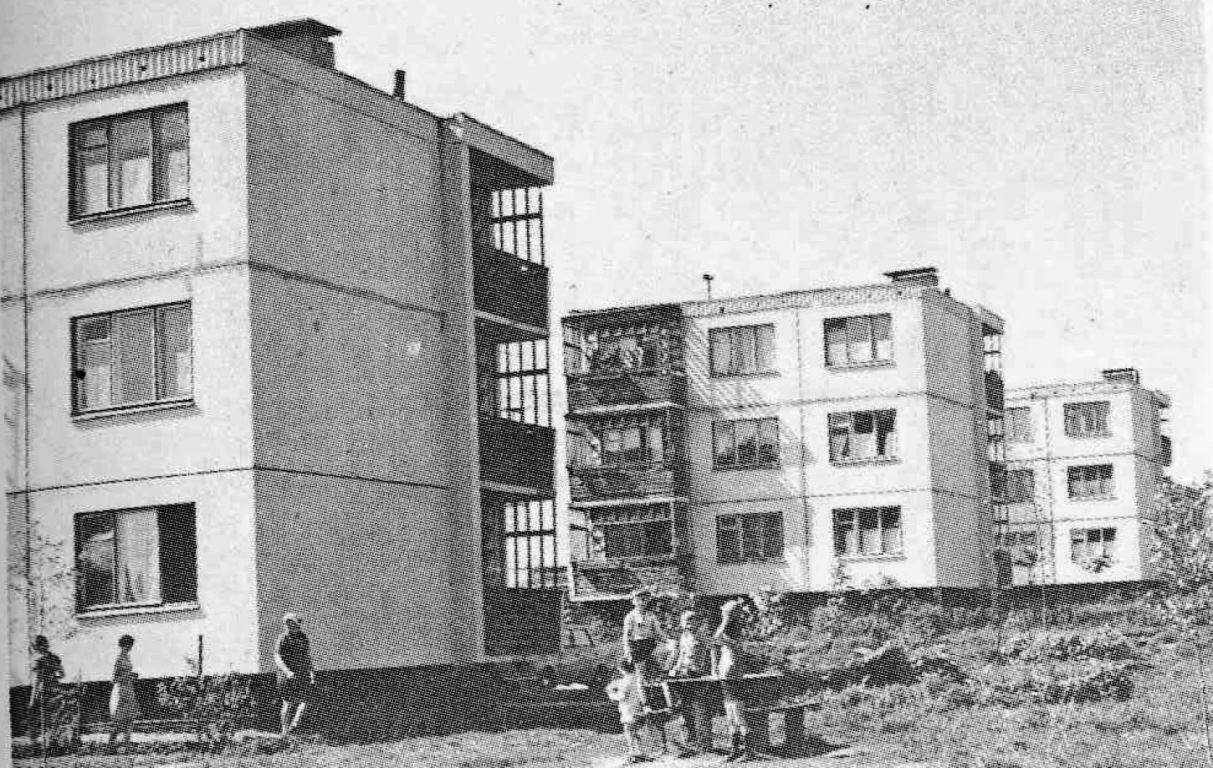 Замосточье, Центральная улица, 28; Центральная улица, 27; Центральная улица, 26