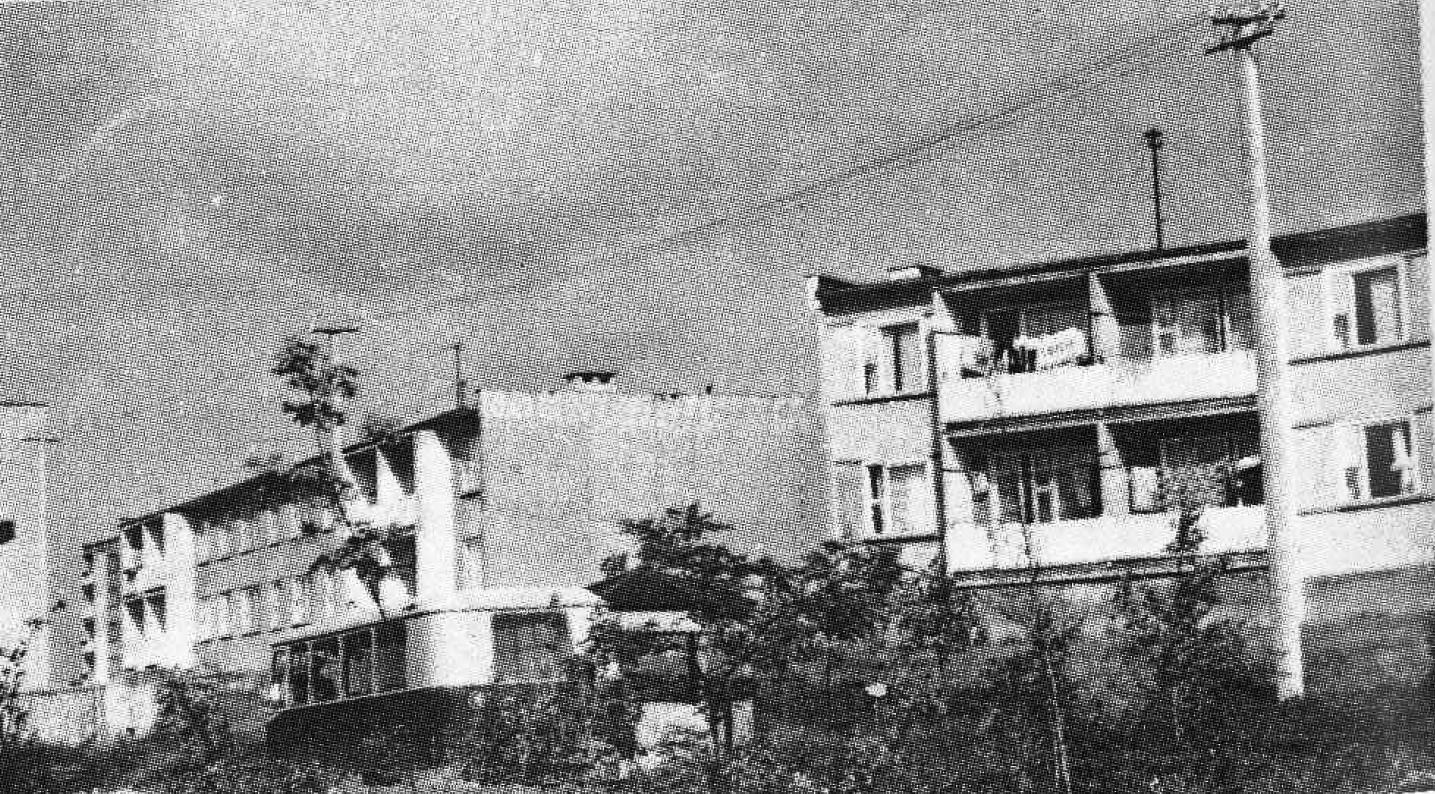 Мир, Центральная улица, 4