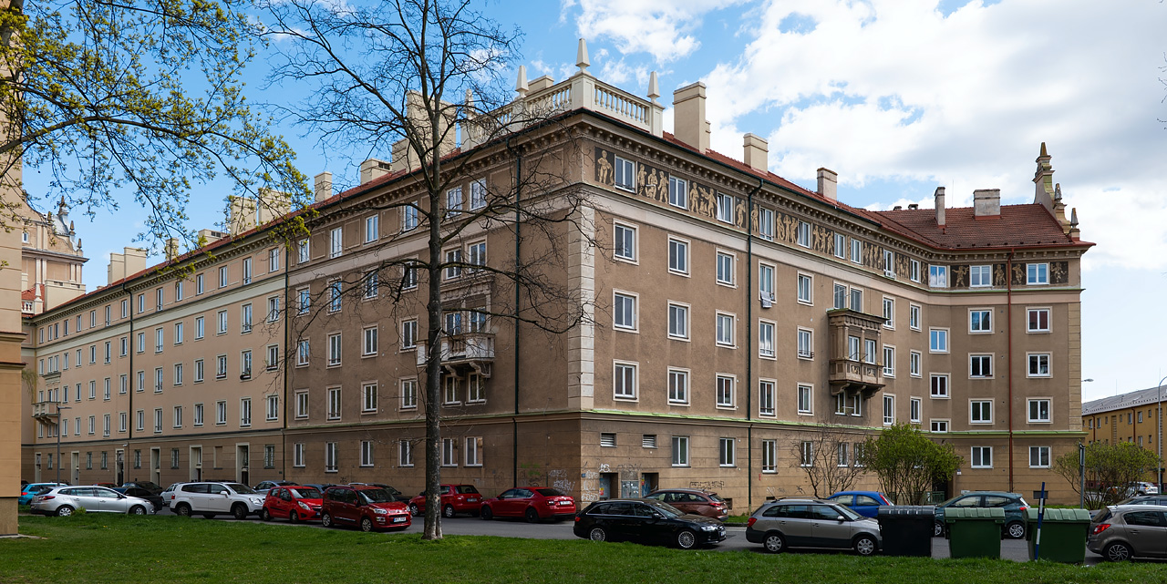 Ostrau, Porubská, 552/26; Porubská, 552/28; Porubská, 555/30; Matěje Kopeckého, 556/2