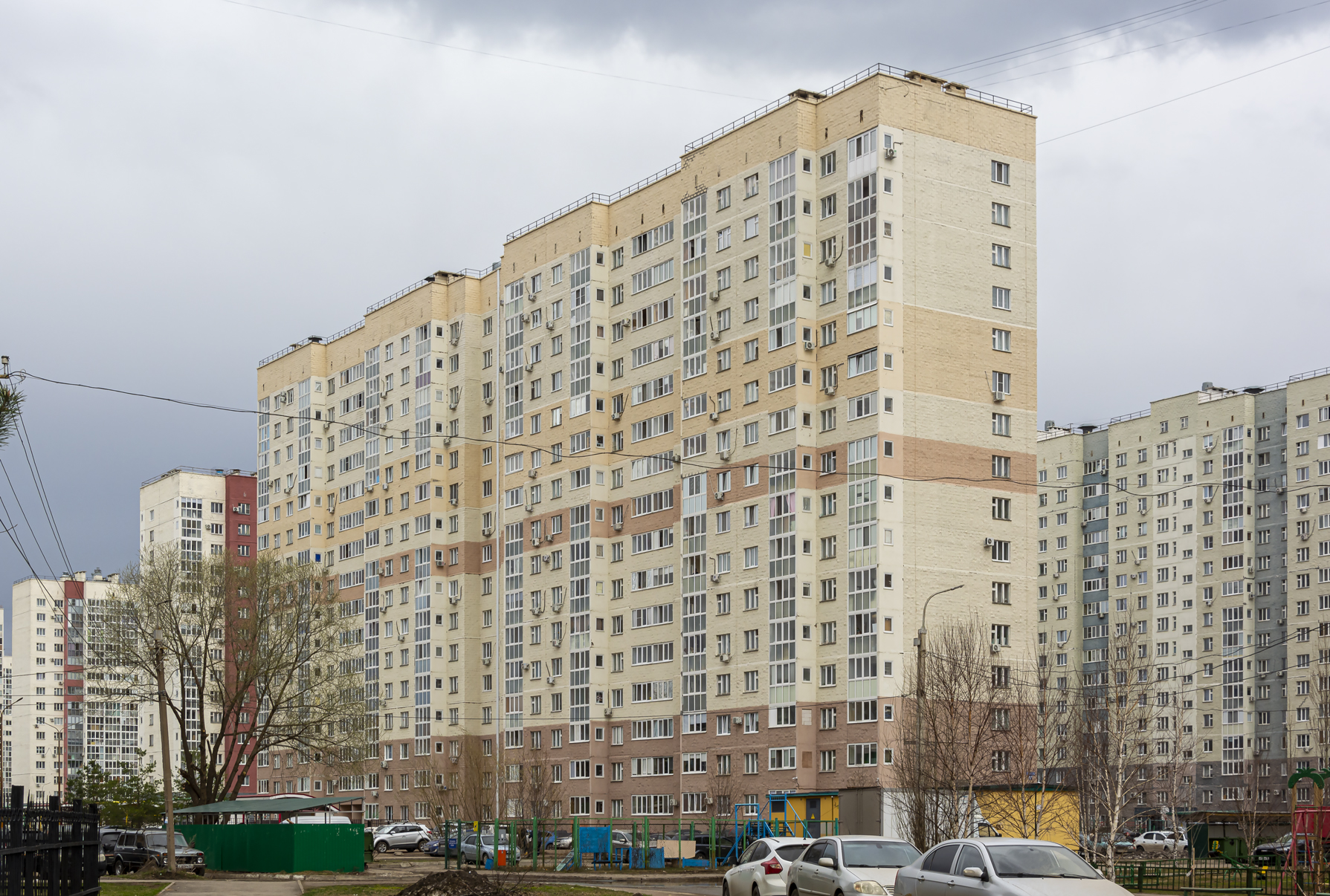 Уфа, Улица Валерия Лесунова, 10/1; Улица Валерия Лесунова, 10/1*