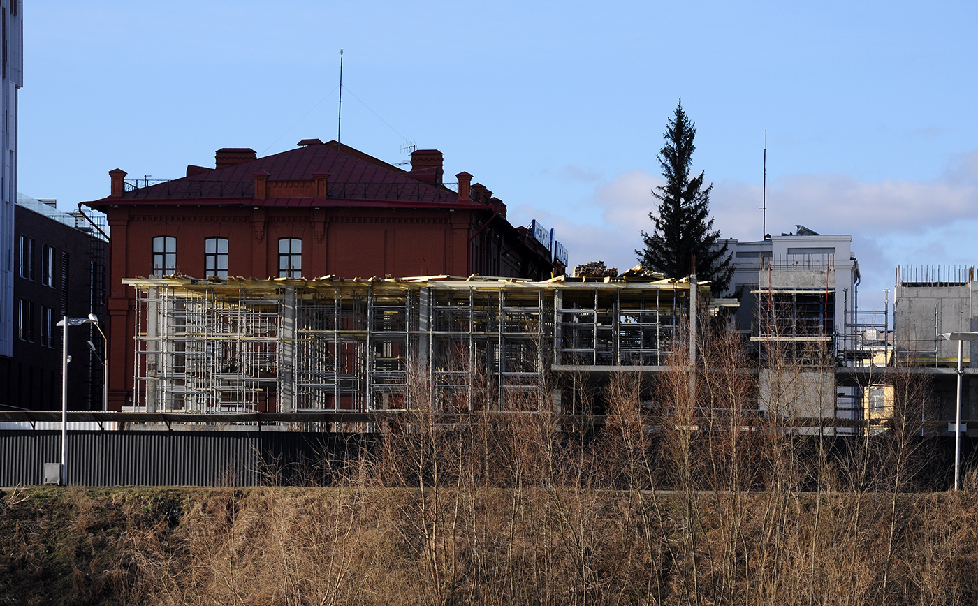 Омск, Улица Петра Некрасова, стр; Улица Петра Некрасова, 1в