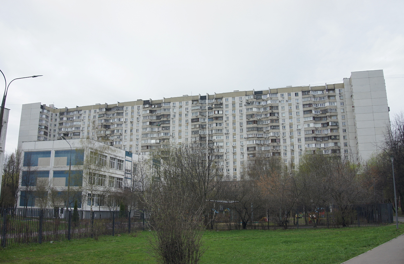 Москва, Венёвская улица, 11; Бульвар Адмирала Ушакова, 11