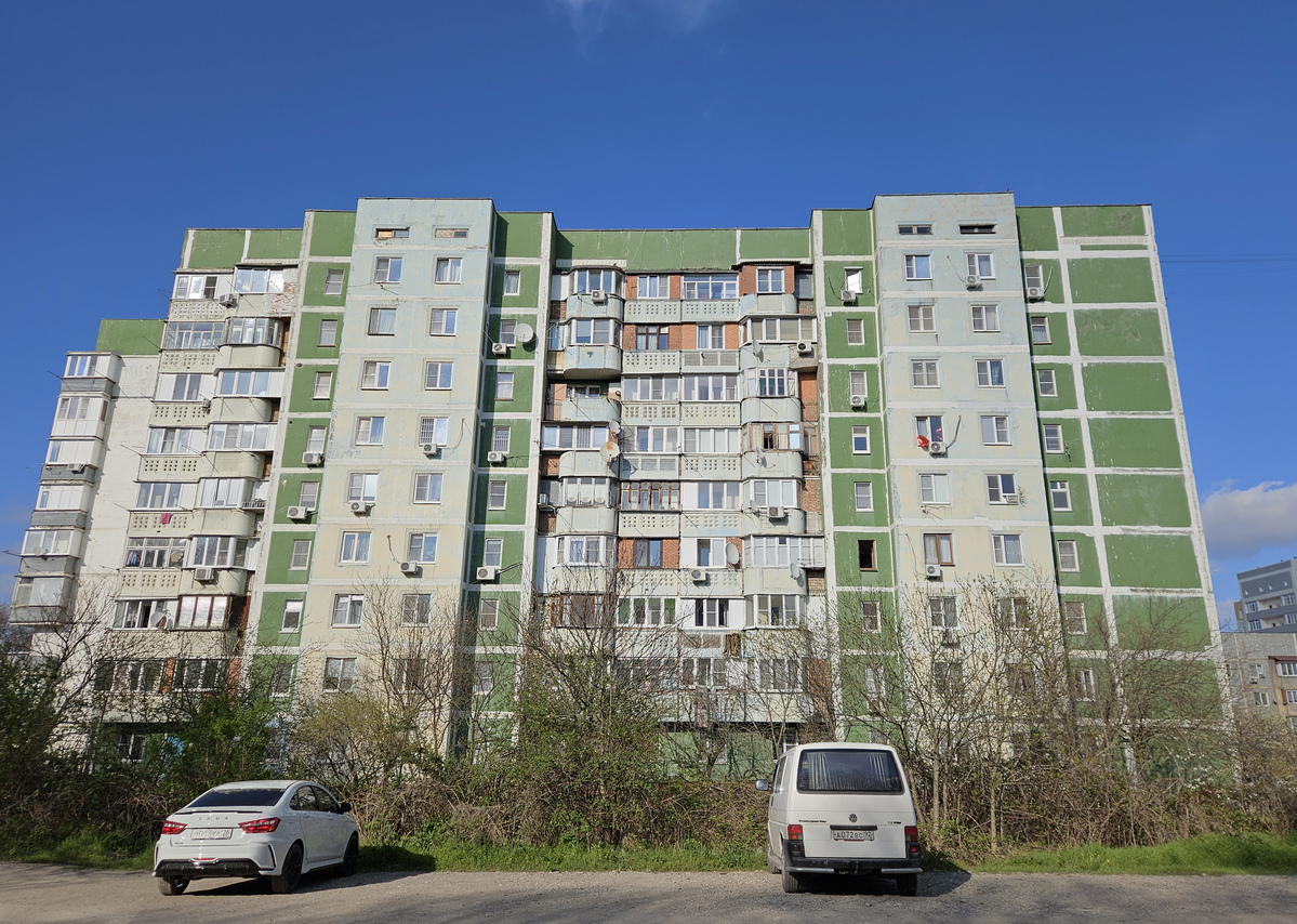 Пятигорск, Подстанционная улица, 24 (секции 4-5)