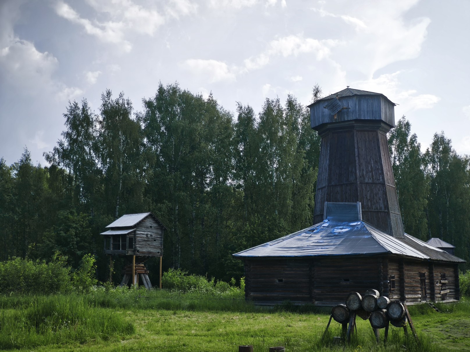 Кострома, Улица Просвещения, 1Б (ветряная мельница); Улица Просвещения, 1Б (мельница-шатровка)