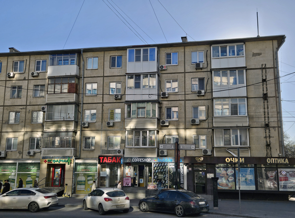 Ростов-на-Дону, Ворошиловский проспект, 101 / Улица Варфоломеева, 278