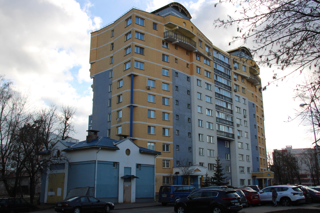 Минск, Нововиленская улица, 10В; Нововиленская улица, 10А