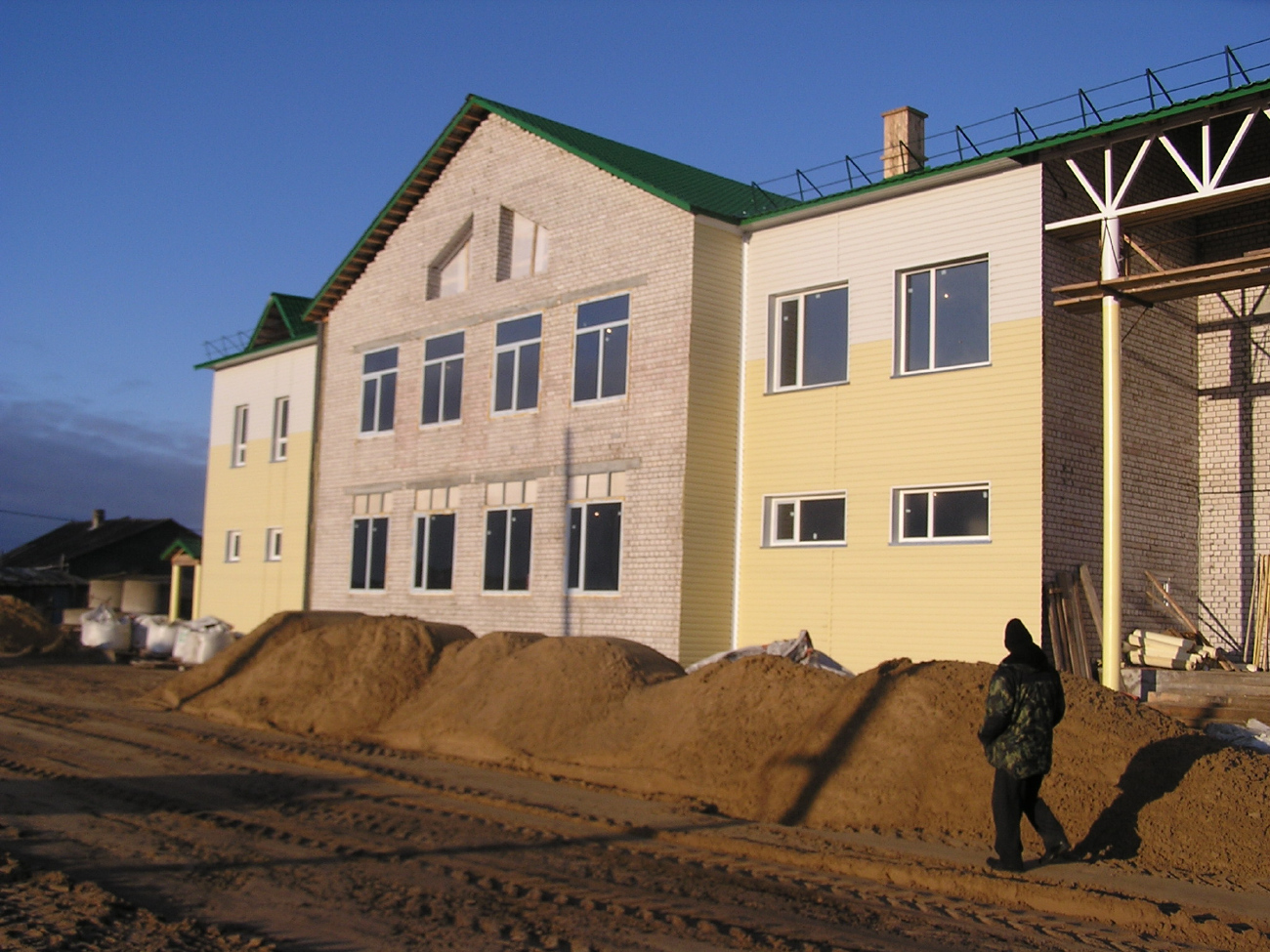 Тельвиска, Центральная улица, 19