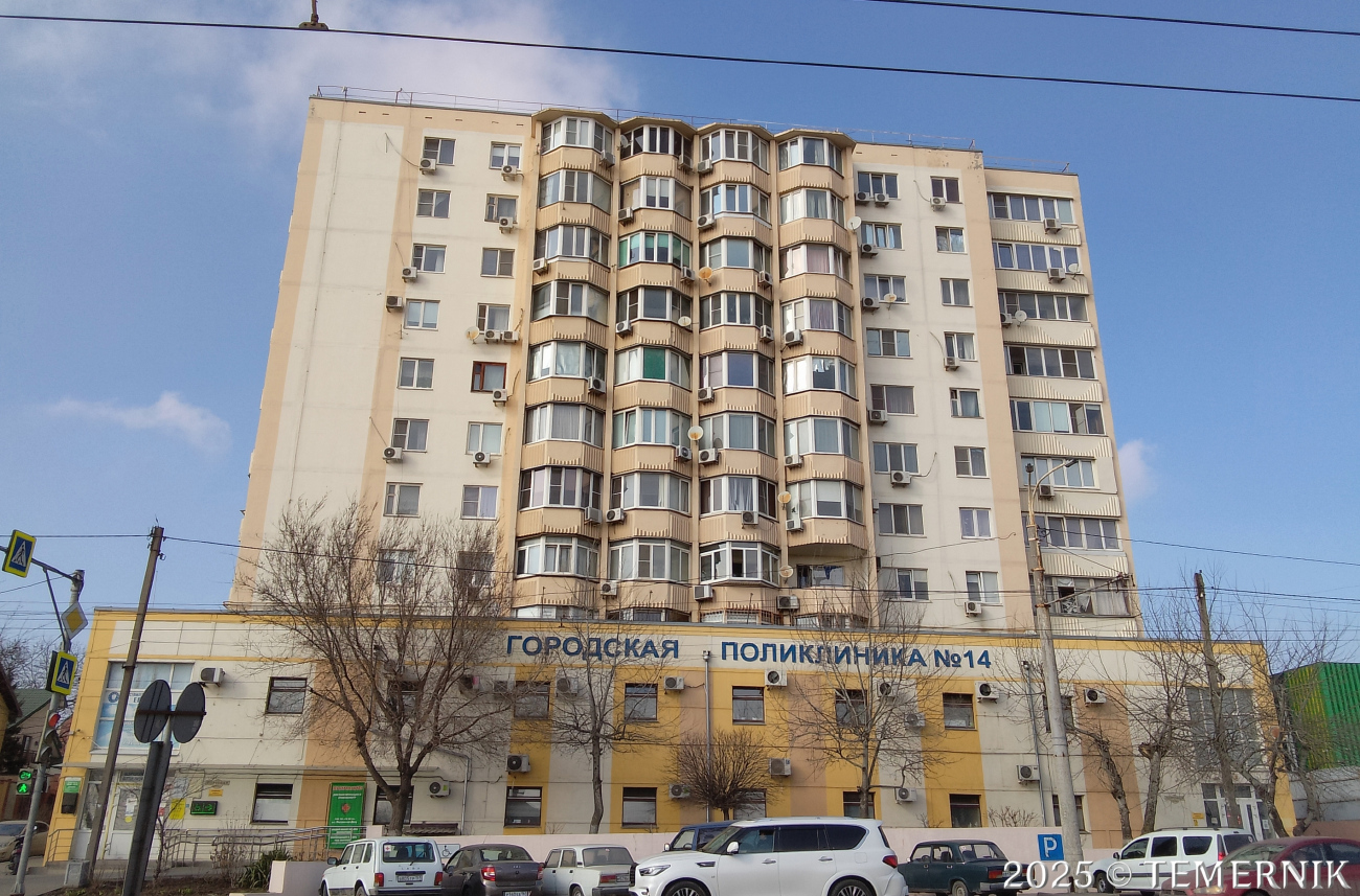 Ростов-на-Дону, Портовая улица, 458 / Переулок Богачёва, 52