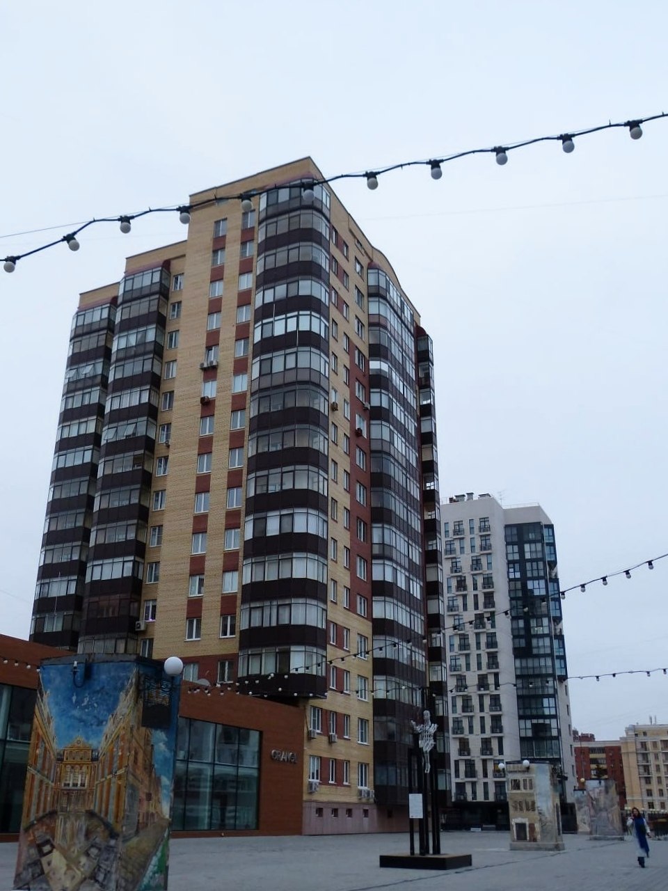 Тюмень, Советская улица, 51 корп. 2; Улица Ванцетти, 5; Советская улица, 51 корп. 4