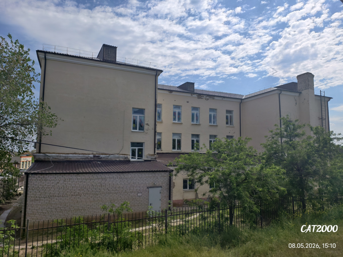 Володарский, Улица Суворова, 1
