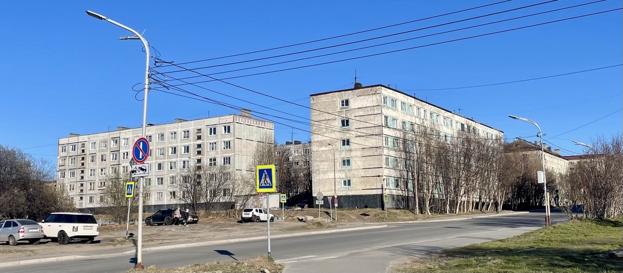 Мурманск, Улица Адмирала Флота Лобова, 62; Улица Адмирала Флота Лобова, 60
